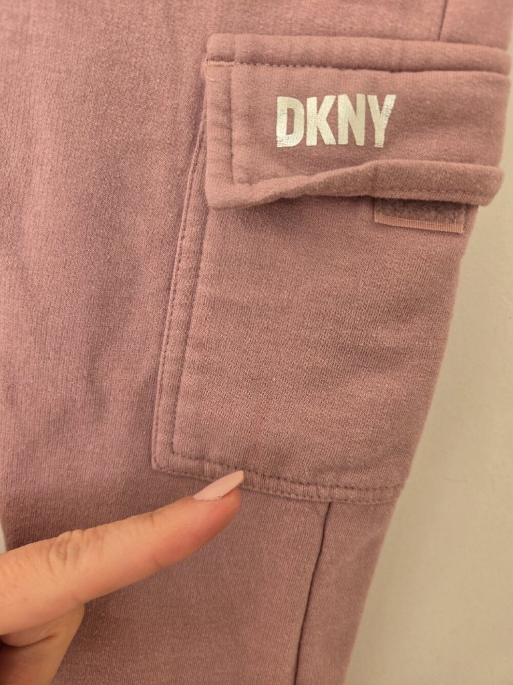DKNY girls jogger set pink sequin hoodie and sweatpants - Picture 6 of 6